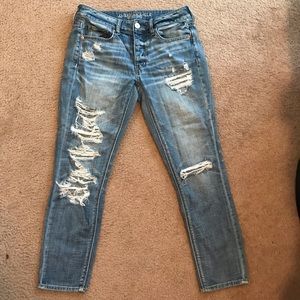 Distressed Boyfriend Jeans